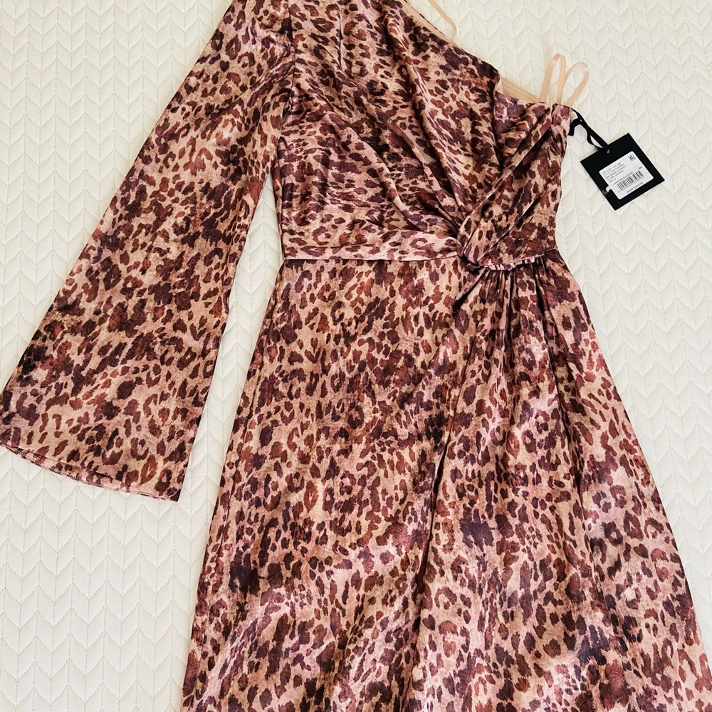 Elegant One-Shoulder Leopard Print Dress